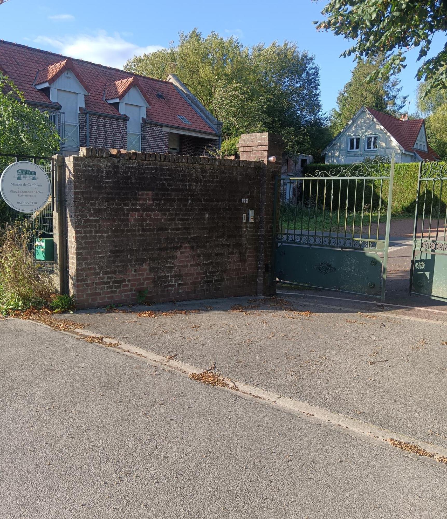 Gite du manoir de Camblain Extérieur photo